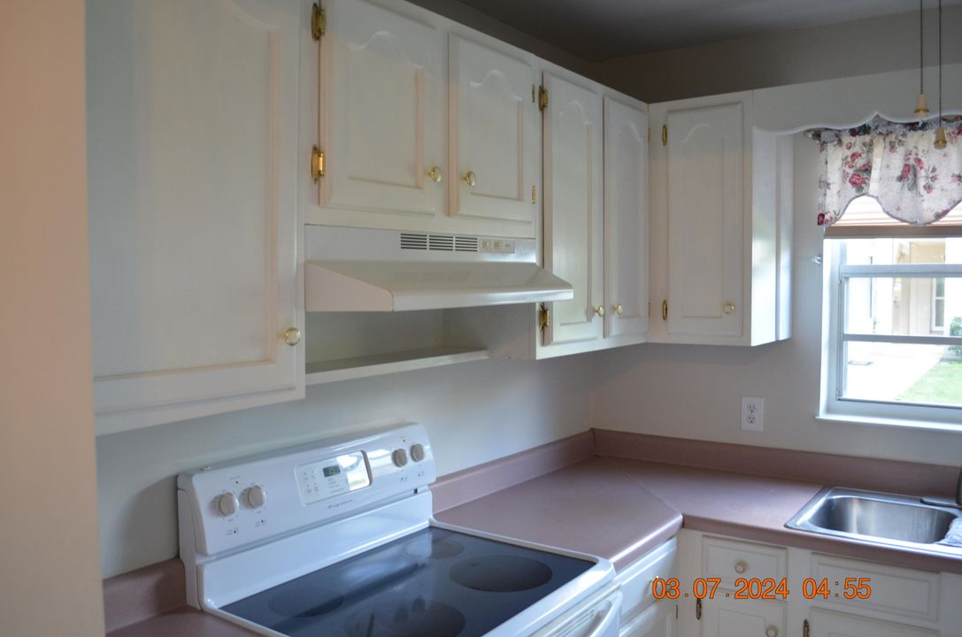 For Sale: $189,000 (2 beds, 2 baths, 1080 Square Feet)