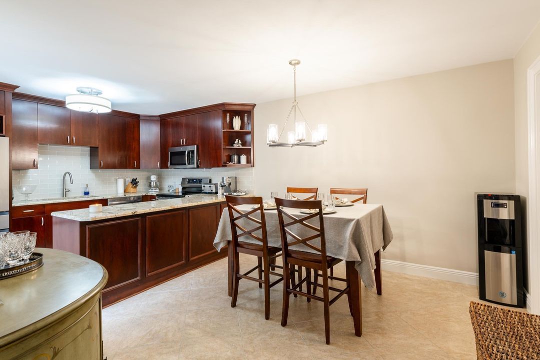 For Sale: $349,000 (3 beds, 2 baths, 1472 Square Feet)