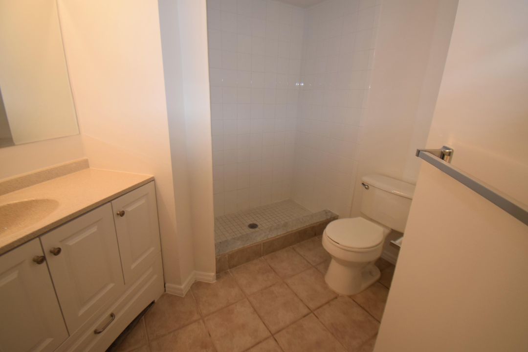 For Rent: $2,200 (2 beds, 2 baths, 1014 Square Feet)