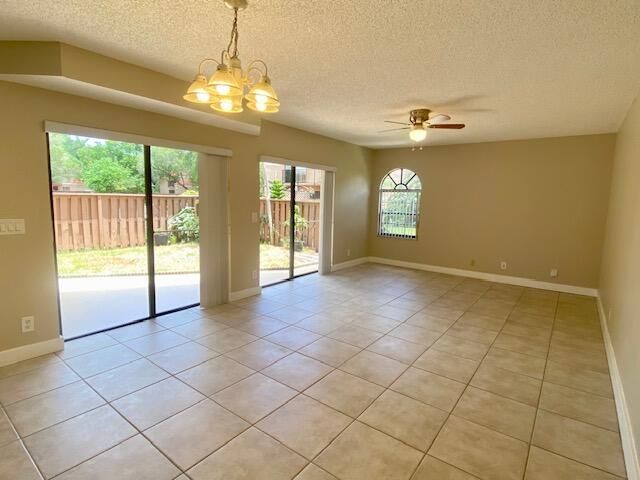 For Rent: $2,750 (3 beds, 3 baths, 1364 Square Feet)