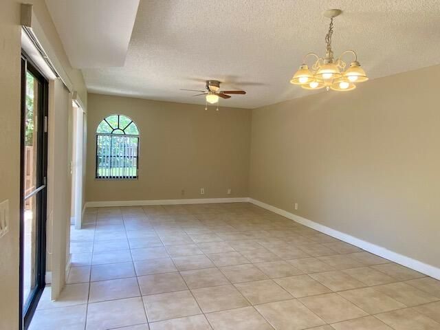 For Rent: $2,750 (3 beds, 3 baths, 1364 Square Feet)