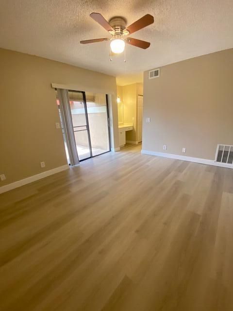 For Rent: $2,750 (3 beds, 3 baths, 1364 Square Feet)