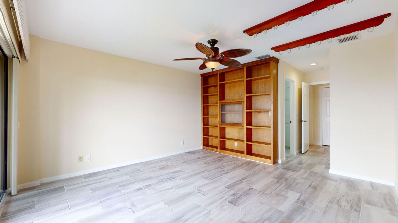 For Sale: $550,000 (2 beds, 2 baths, 1561 Square Feet)