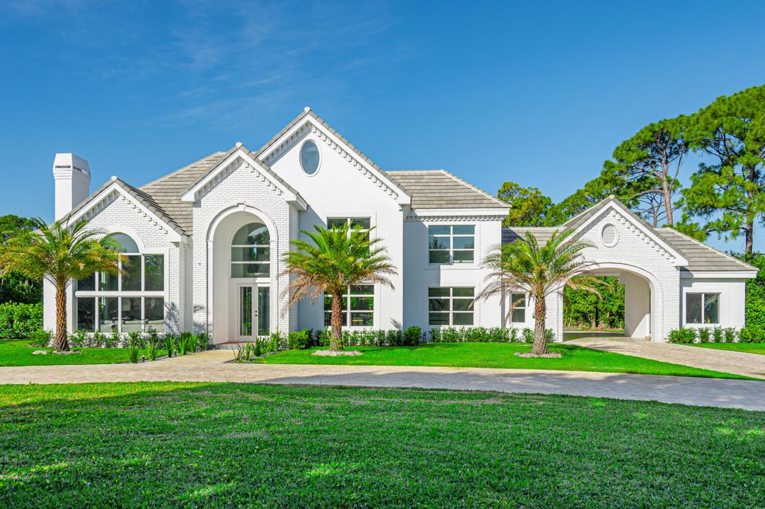 Recently Sold: $2,950,000 (5 beds, 5 baths, 5861 Square Feet)