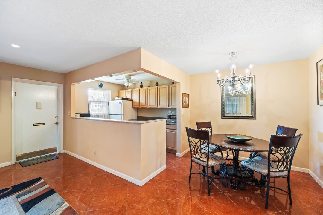 For Sale: $229,000 (2 beds, 2 baths, 1175 Square Feet)