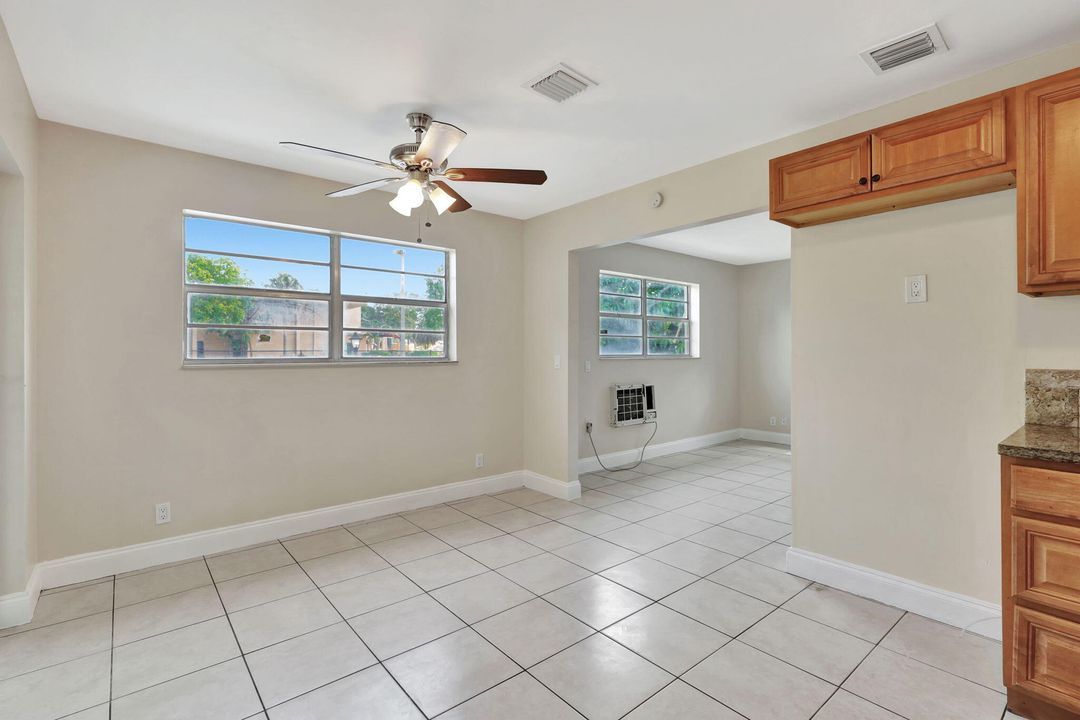 For Sale: $315,000 (3 beds, 2 baths, 1150 Square Feet)