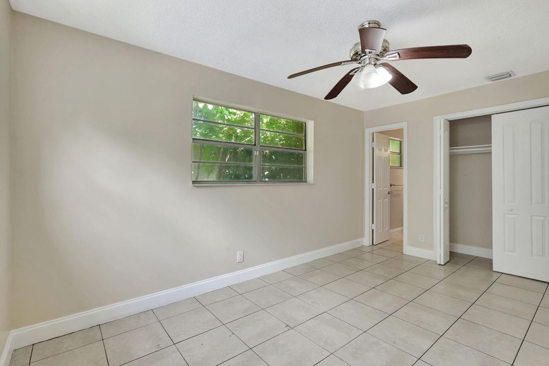 Active With Contract: $319,000 (3 beds, 2 baths, 1150 Square Feet)