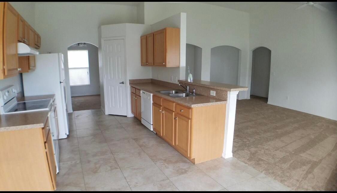 For Rent: $2,500 (3 beds, 2 baths, 1567 Square Feet)