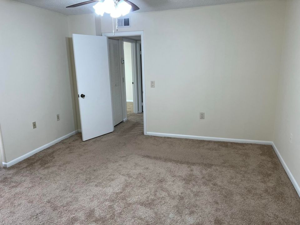 For Rent: $2,250 (2 beds, 2 baths, 1236 Square Feet)