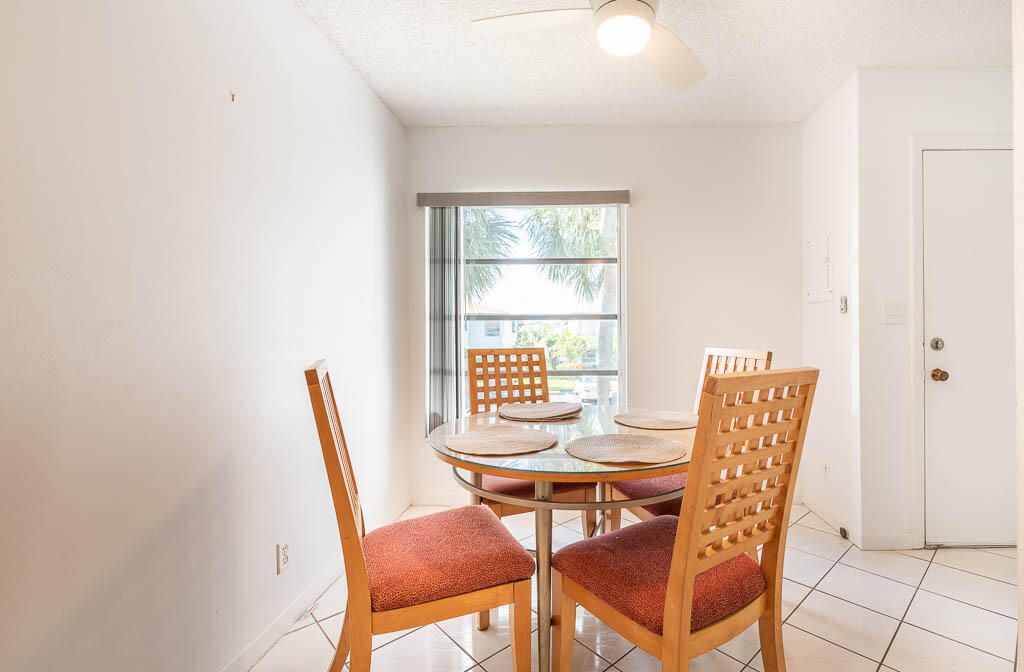 For Sale: $209,000 (2 beds, 2 baths, 1196 Square Feet)