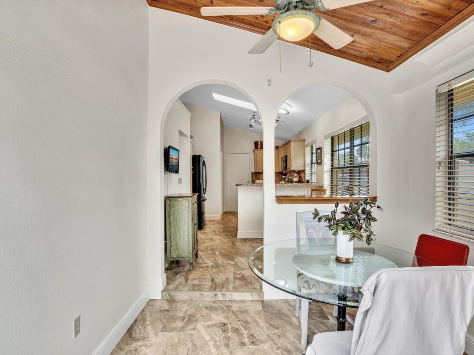 Active With Contract: $3,900 (3 beds, 2 baths, 1728 Square Feet)