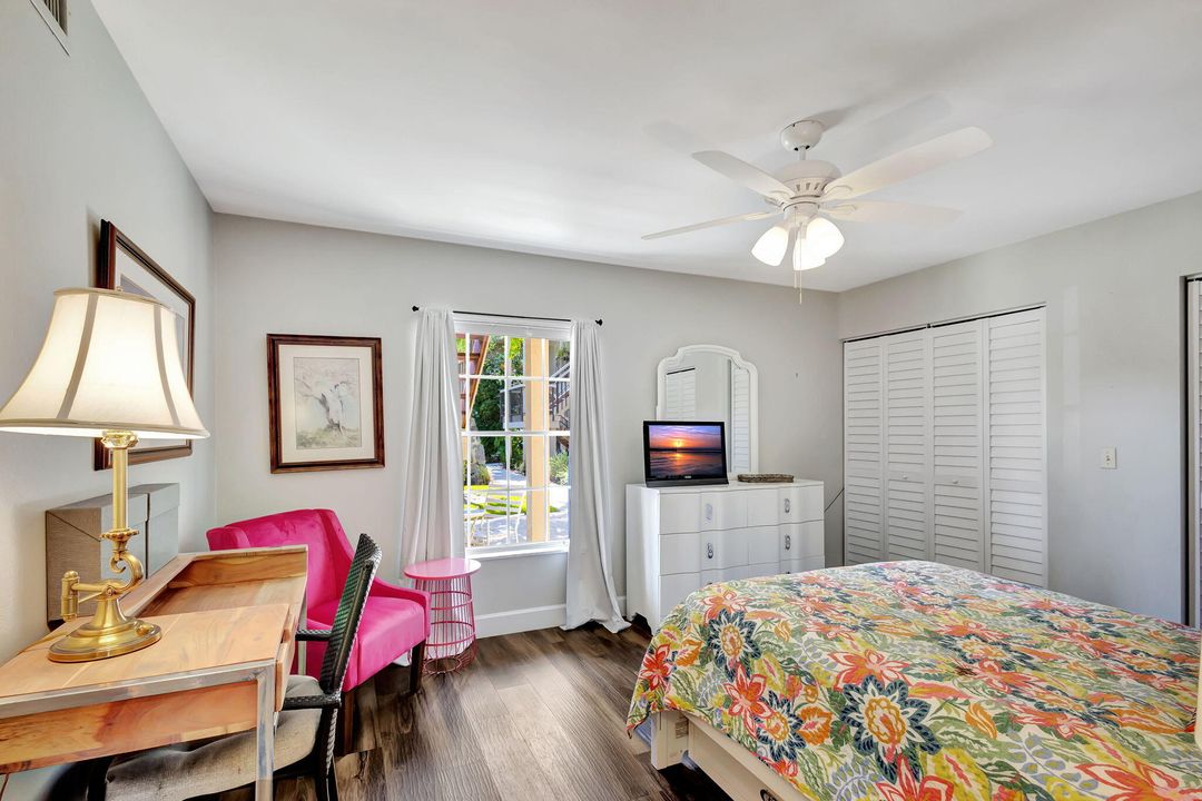 Active With Contract: $349,000 (2 beds, 2 baths, 1251 Square Feet)