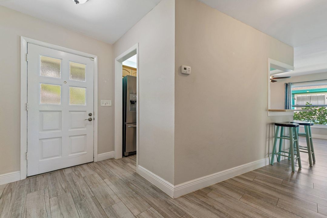 Active With Contract: $2,800 (3 beds, 2 baths, 1600 Square Feet)