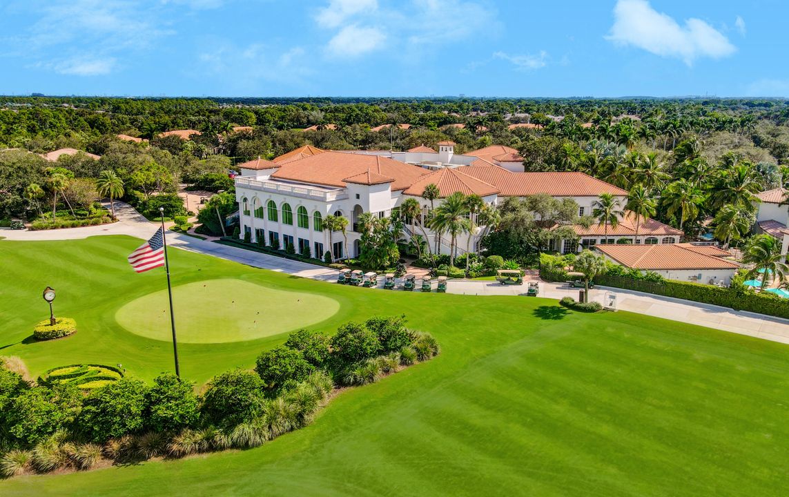 For Sale: $2,199,000 (3 beds, 3 baths, 2945 Square Feet)