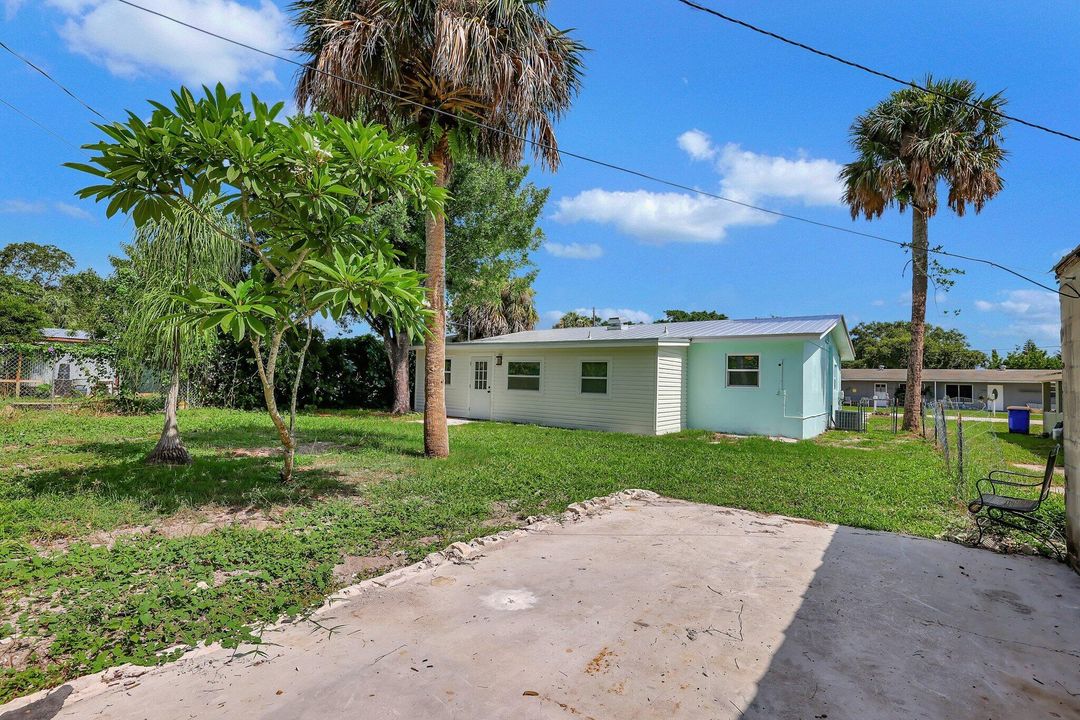 For Sale: $399,000 (3 beds, 2 baths, 1522 Square Feet)