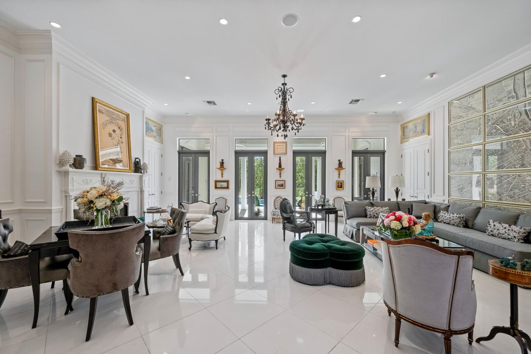 For Sale: $5,975,000 (6 beds, 6 baths, 7866 Square Feet)