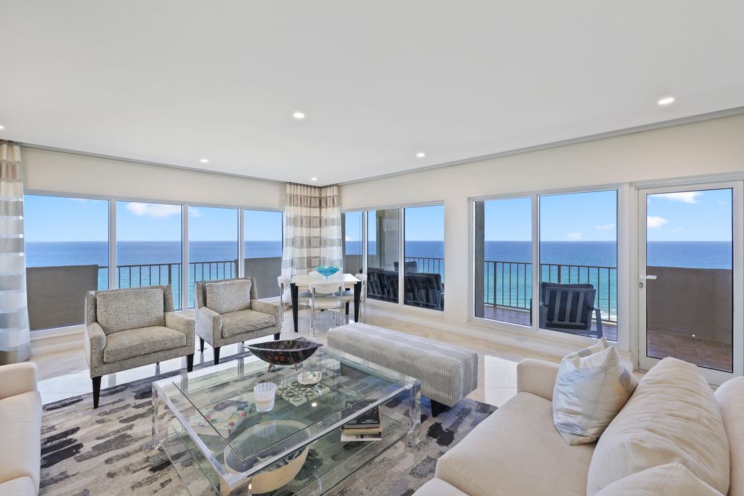 Recently Sold: $2,699,000 (3 beds, 3 baths, 2660 Square Feet)