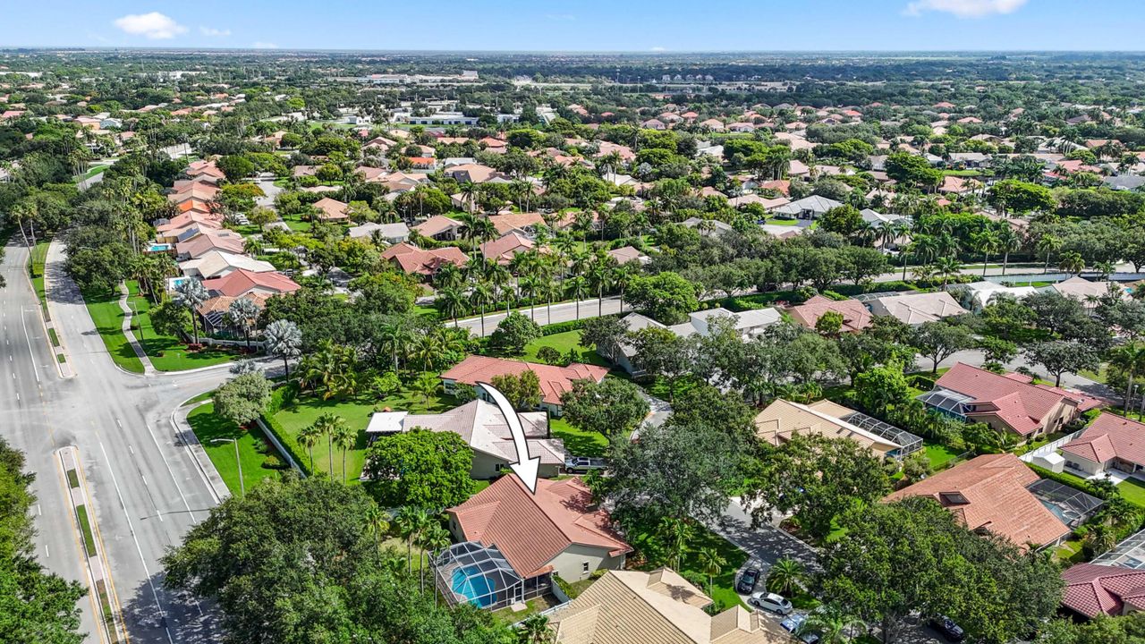 For Sale: $865,000 (4 beds, 2 baths, 2313 Square Feet)