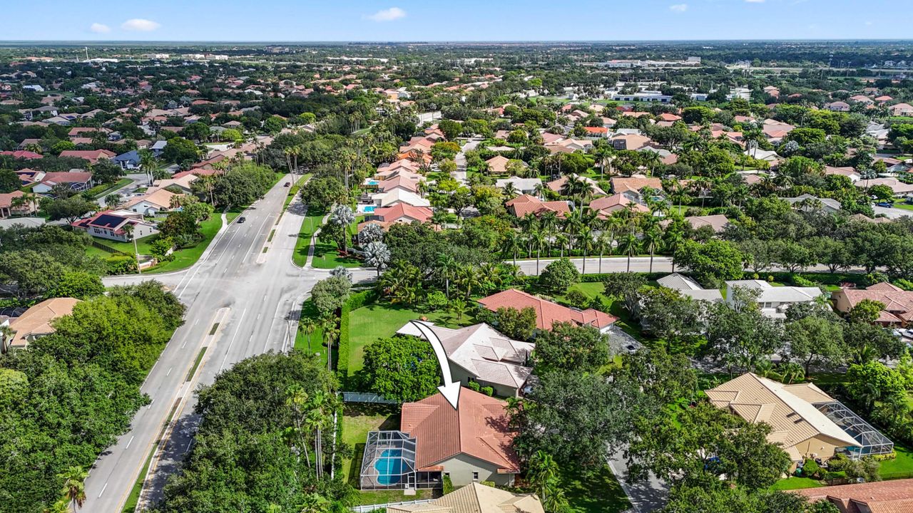 For Sale: $865,000 (4 beds, 2 baths, 2313 Square Feet)