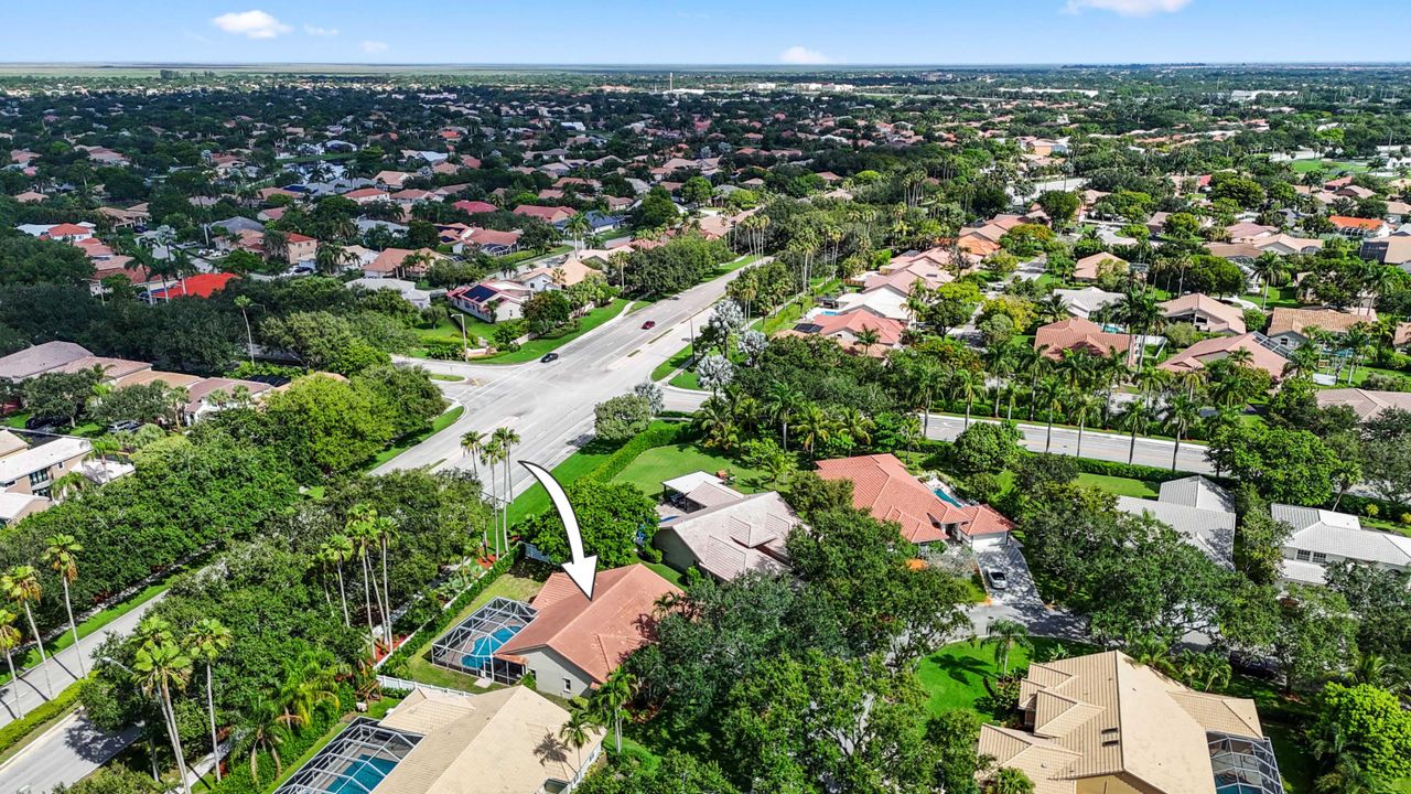 For Sale: $865,000 (4 beds, 2 baths, 2313 Square Feet)