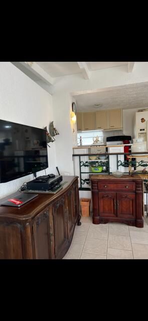 For Sale: $179,000 (2 beds, 1 baths, 524 Square Feet)