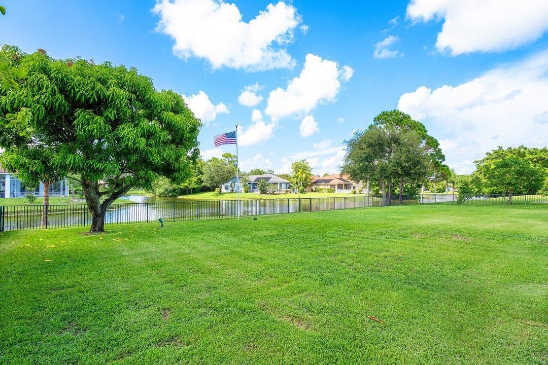 Active With Contract: $1,145,000 (5 beds, 3 baths, 3262 Square Feet)