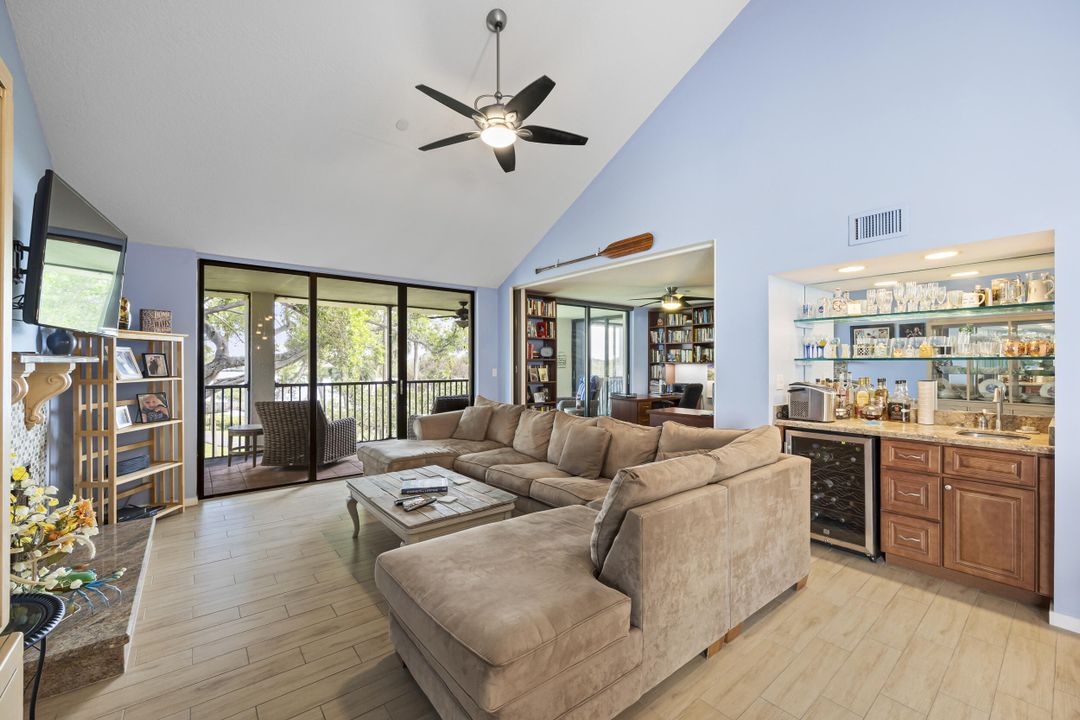 For Sale: $1,150,000 (3 beds, 2 baths, 2060 Square Feet)