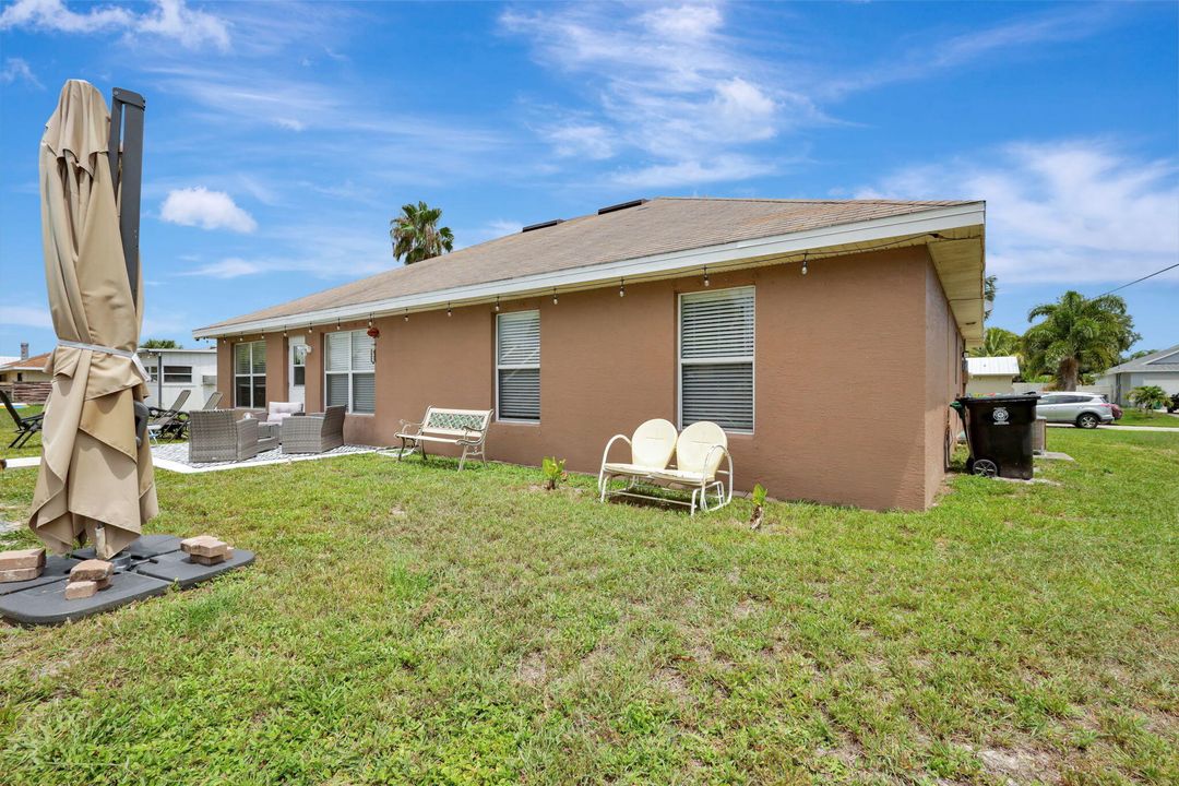 For Sale: $390,000 (3 beds, 2 baths, 1605 Square Feet)