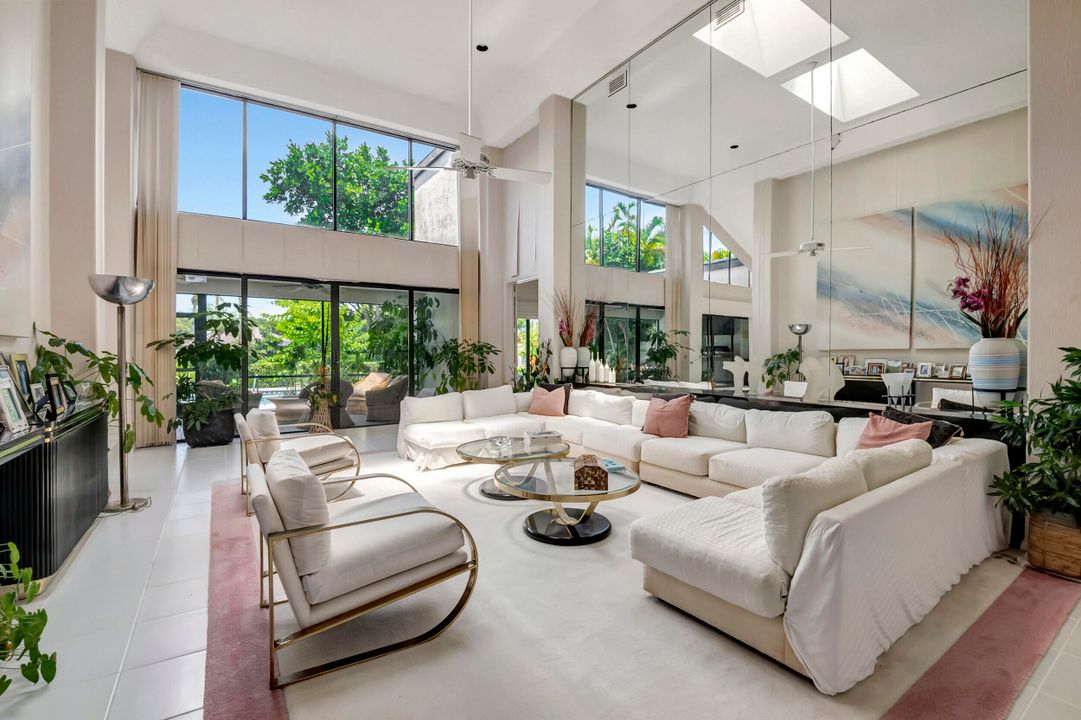 Recently Sold: $1,875,000 (3 beds, 4 baths, 3097 Square Feet)