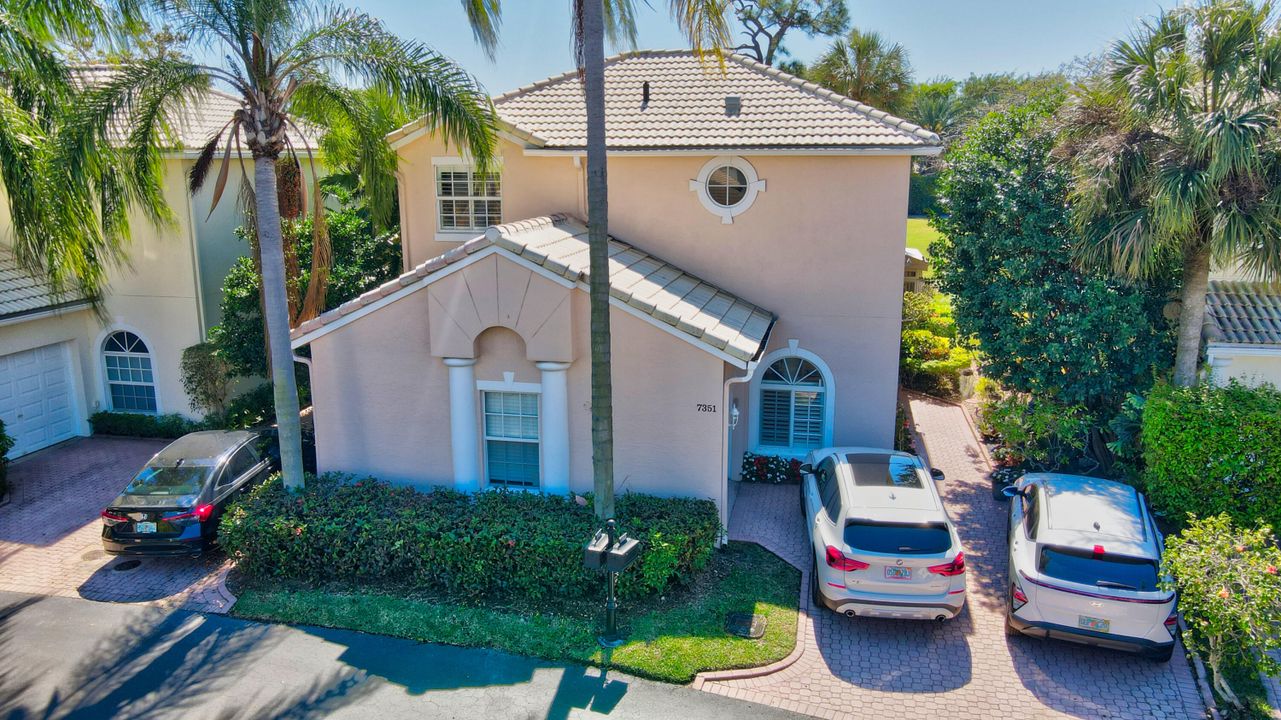 For Sale: $740,000 (3 beds, 2 baths, 1870 Square Feet)