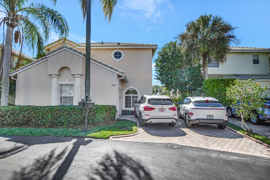 For Sale: $740,000 (3 beds, 2 baths, 1870 Square Feet)