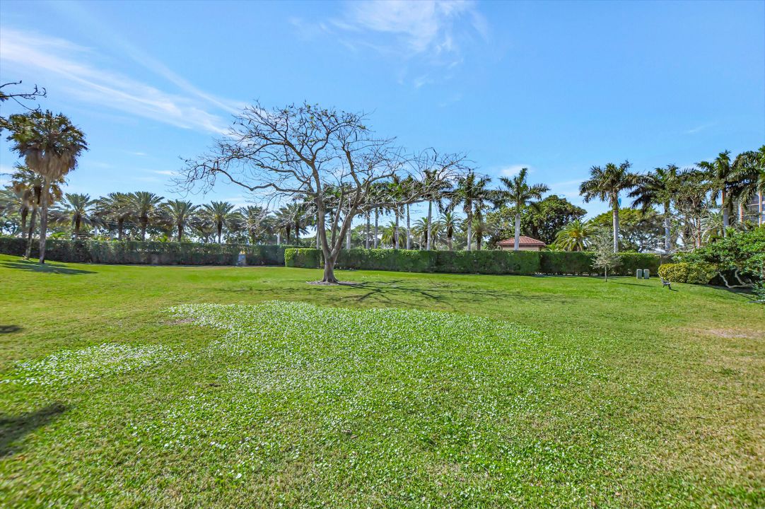 For Sale: $740,000 (3 beds, 2 baths, 1870 Square Feet)