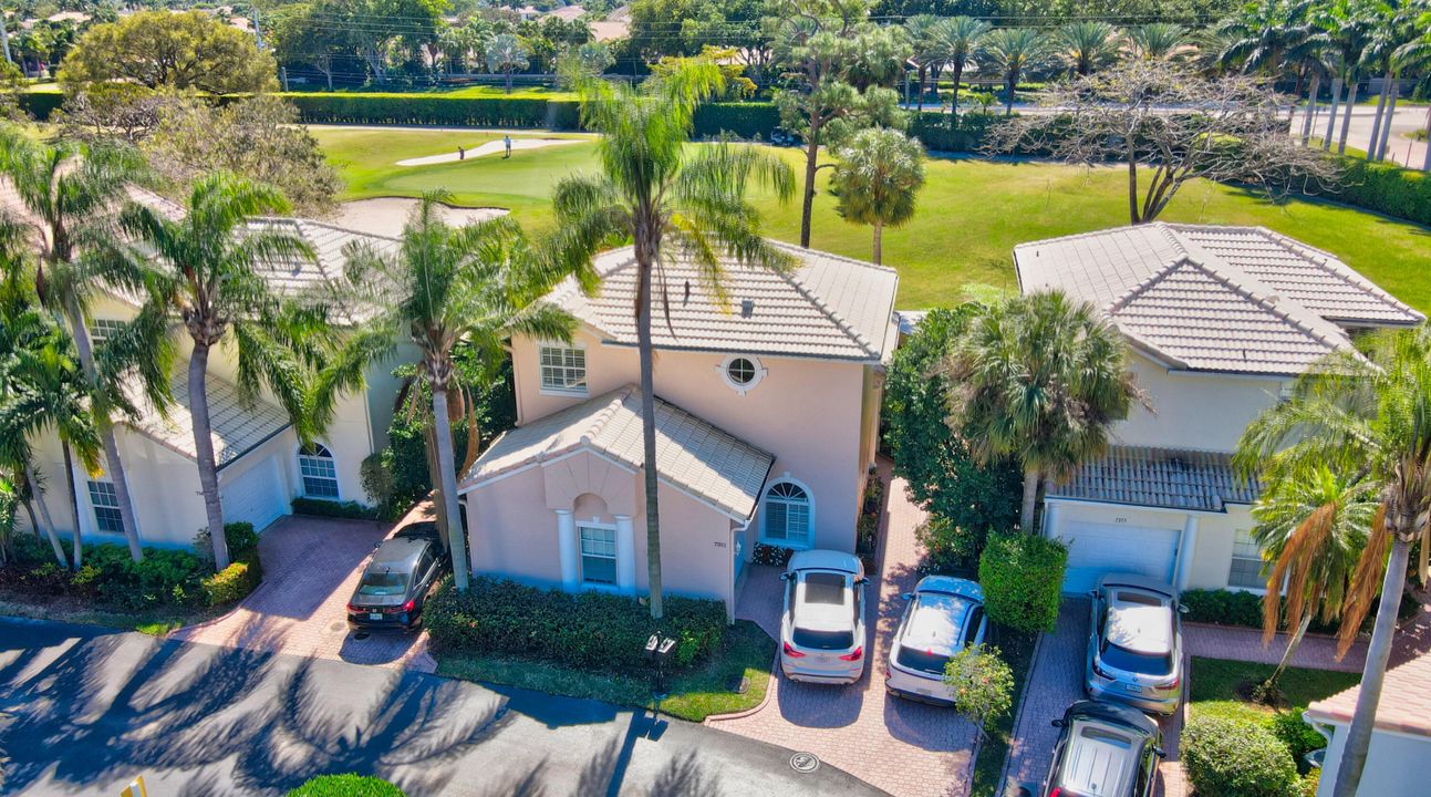 For Sale: $740,000 (3 beds, 2 baths, 1870 Square Feet)