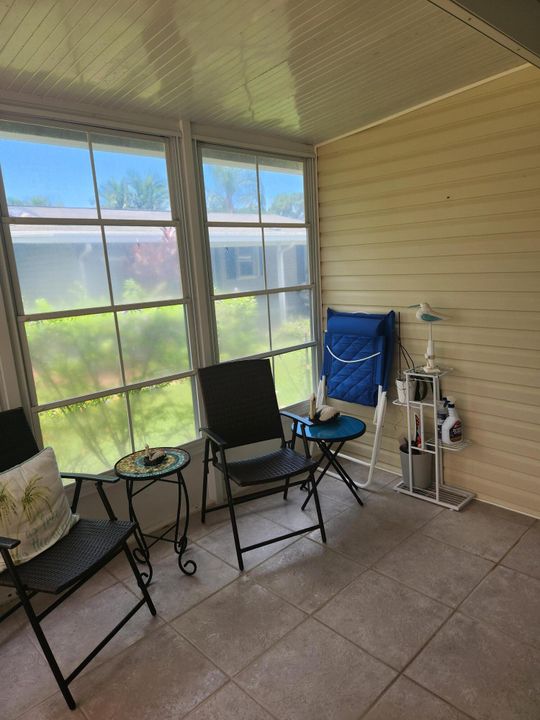 Active With Contract: $129,900 (2 beds, 2 baths, 1134 Square Feet)