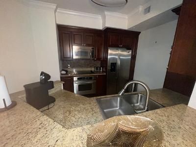 For Rent: $2,300 (2 beds, 2 baths, 1164 Square Feet)