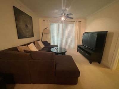 For Rent: $2,300 (2 beds, 2 baths, 1164 Square Feet)