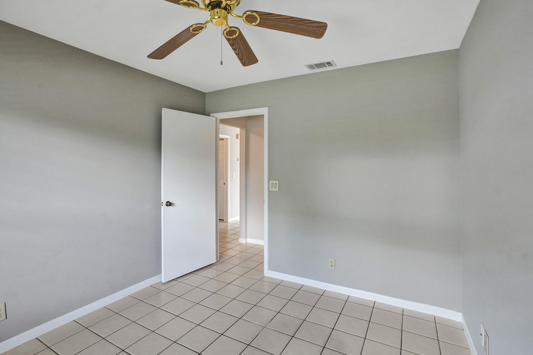 Active With Contract: $335,000 (3 beds, 2 baths, 1380 Square Feet)