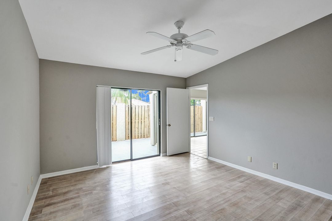 Active With Contract: $335,000 (3 beds, 2 baths, 1380 Square Feet)