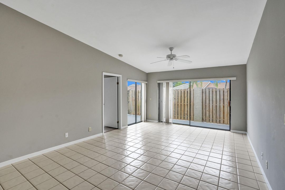 Active With Contract: $335,000 (3 beds, 2 baths, 1380 Square Feet)