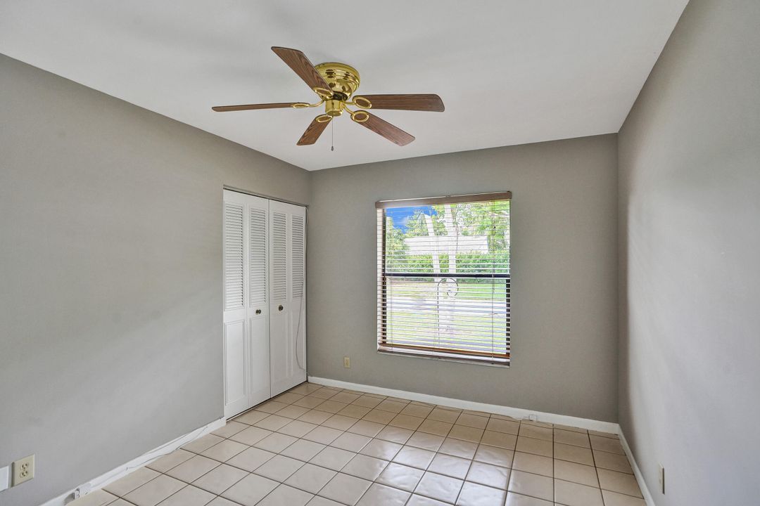 Active With Contract: $335,000 (3 beds, 2 baths, 1380 Square Feet)