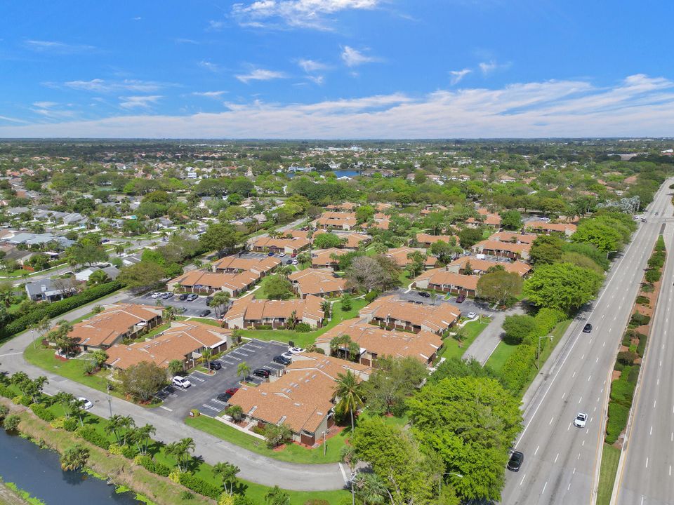 Active With Contract: $335,000 (3 beds, 2 baths, 1380 Square Feet)