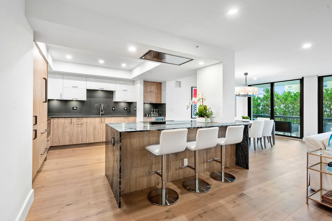 Active With Contract: $2,295,000 (2 beds, 2 baths, 1900 Square Feet)