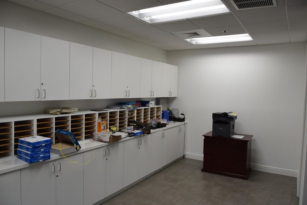 待售: $27 (0 贝兹, 0 浴室, 4280 平方英尺)