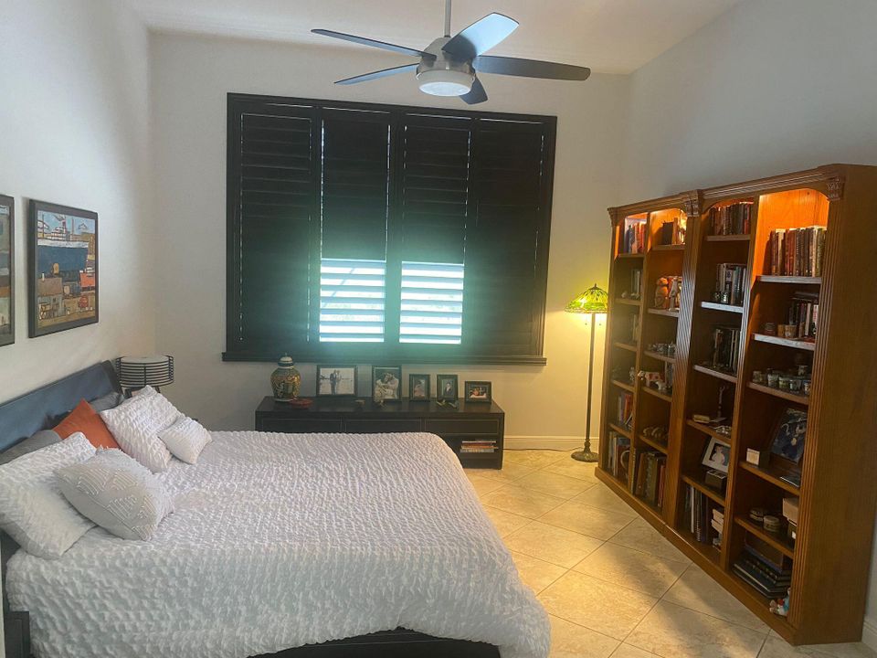 Под контрактом: $5,800 (2 спален, 2 ванн, 1851 Квадратных фут)