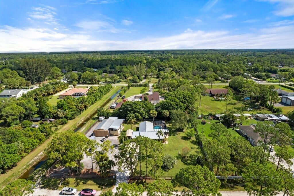 Active With Contract: $765,000 (4 beds, 3 baths, 2085 Square Feet)