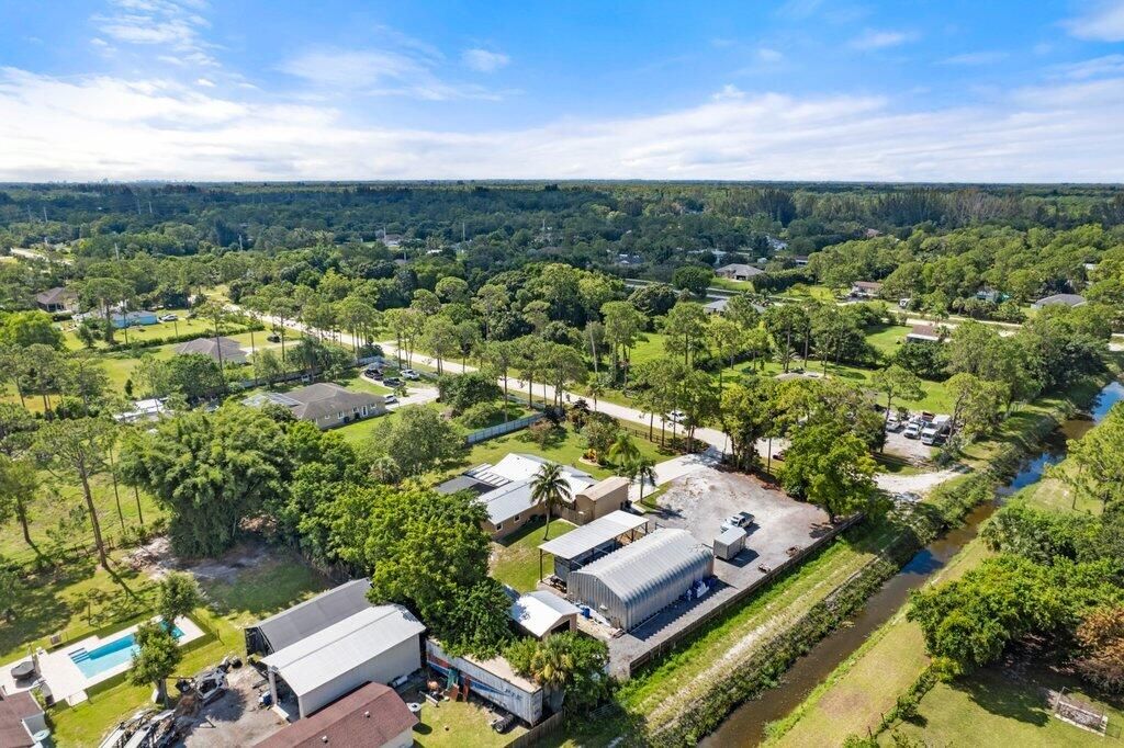 Active With Contract: $765,000 (4 beds, 3 baths, 2085 Square Feet)