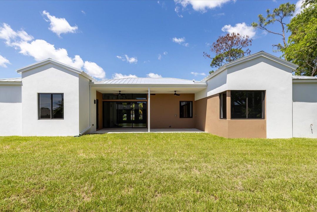 Active With Contract: $630,000 (4 beds, 3 baths, 2433 Square Feet)