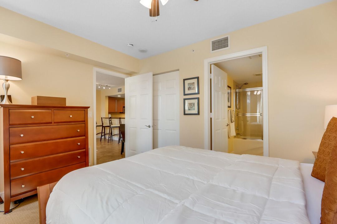 Active With Contract: $2,750 (1 beds, 1 baths, 850 Square Feet)