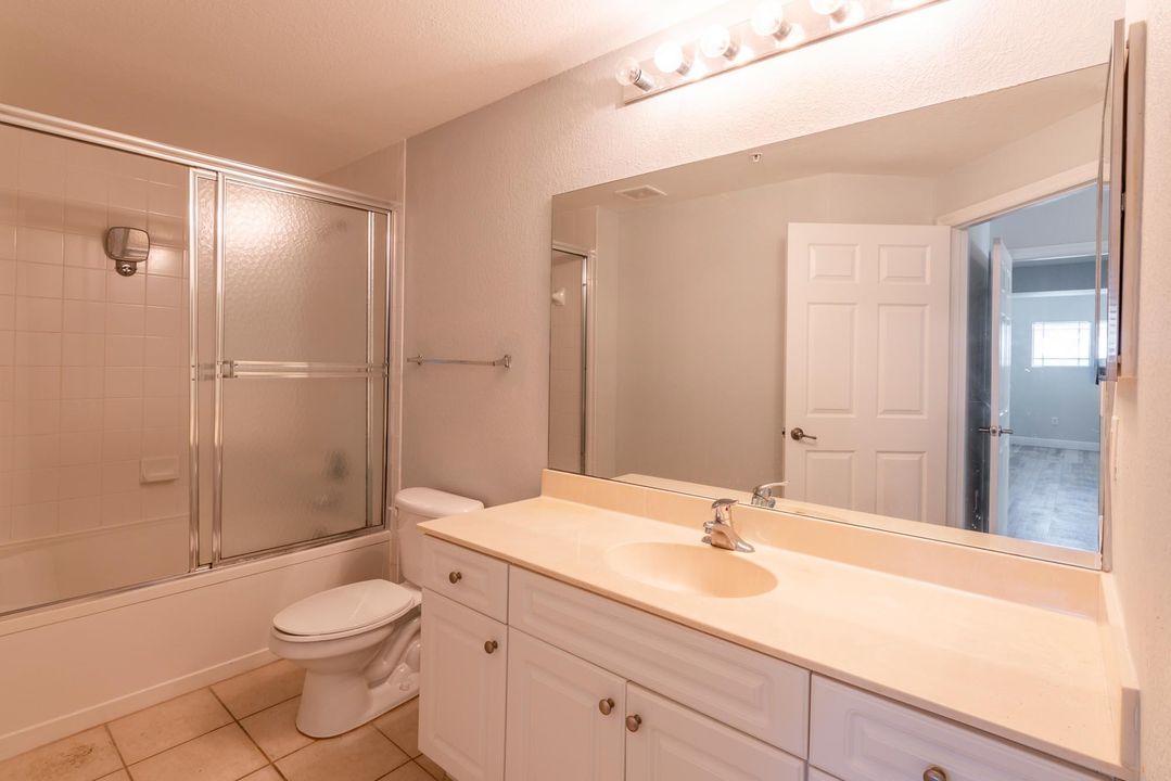 For Sale: $324,990 (2 beds, 2 baths, 1158 Square Feet)