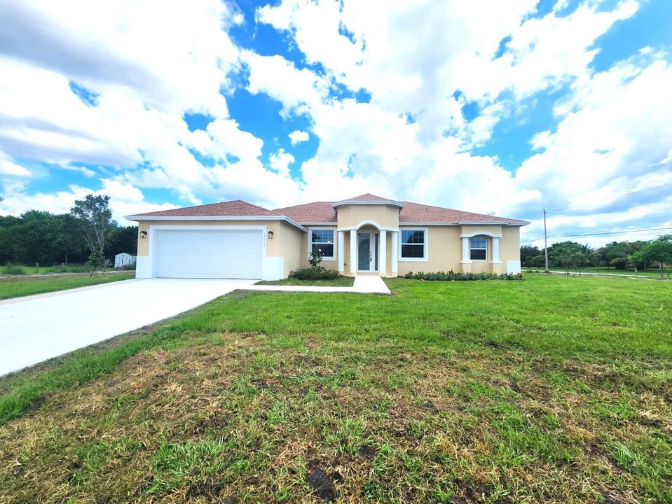 Active With Contract: $699,900 (4 beds, 3 baths, 2263 Square Feet)